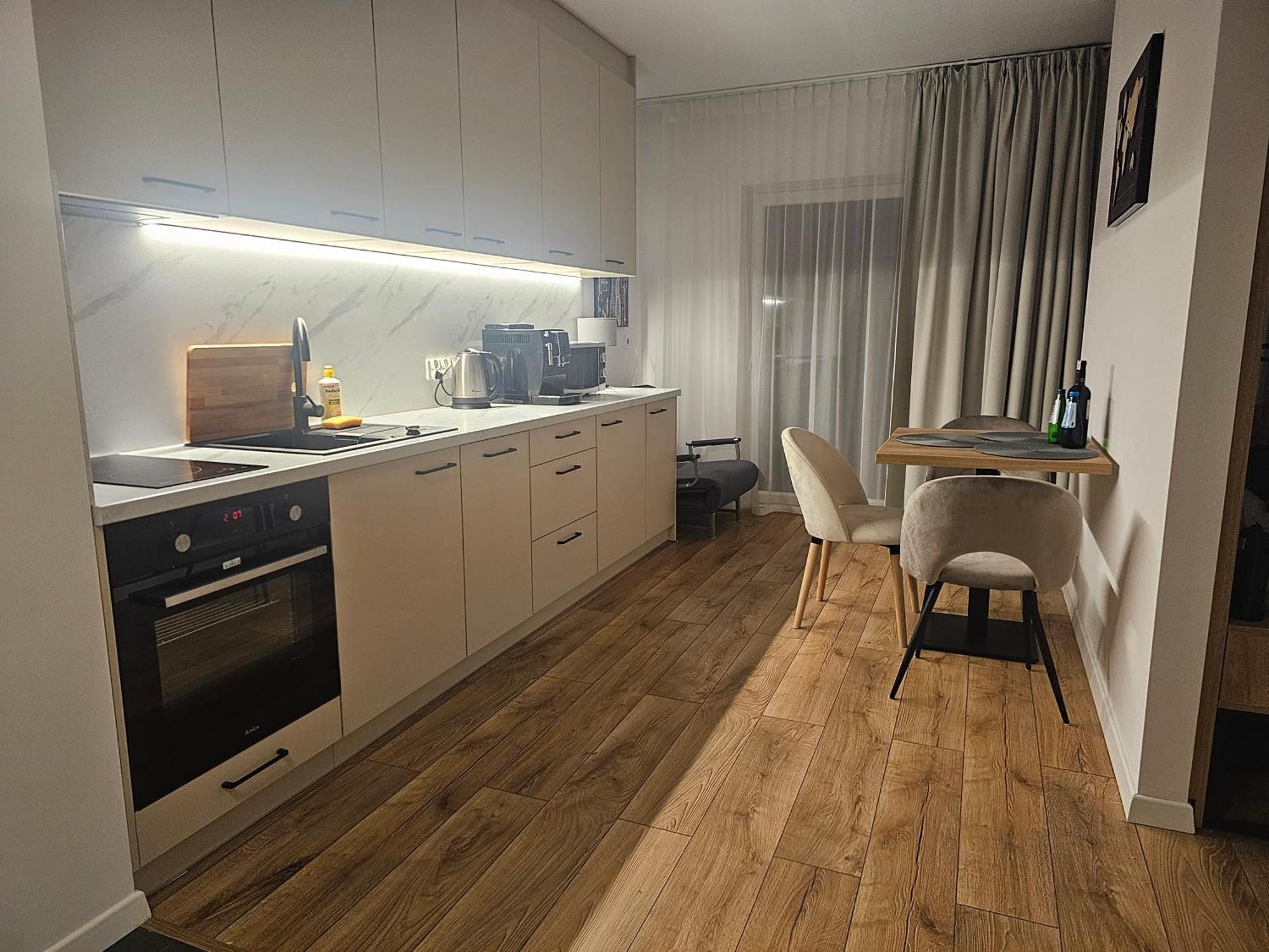 City Sense New Apartments - Main Station And City Center Wroclaw Bagian luar foto