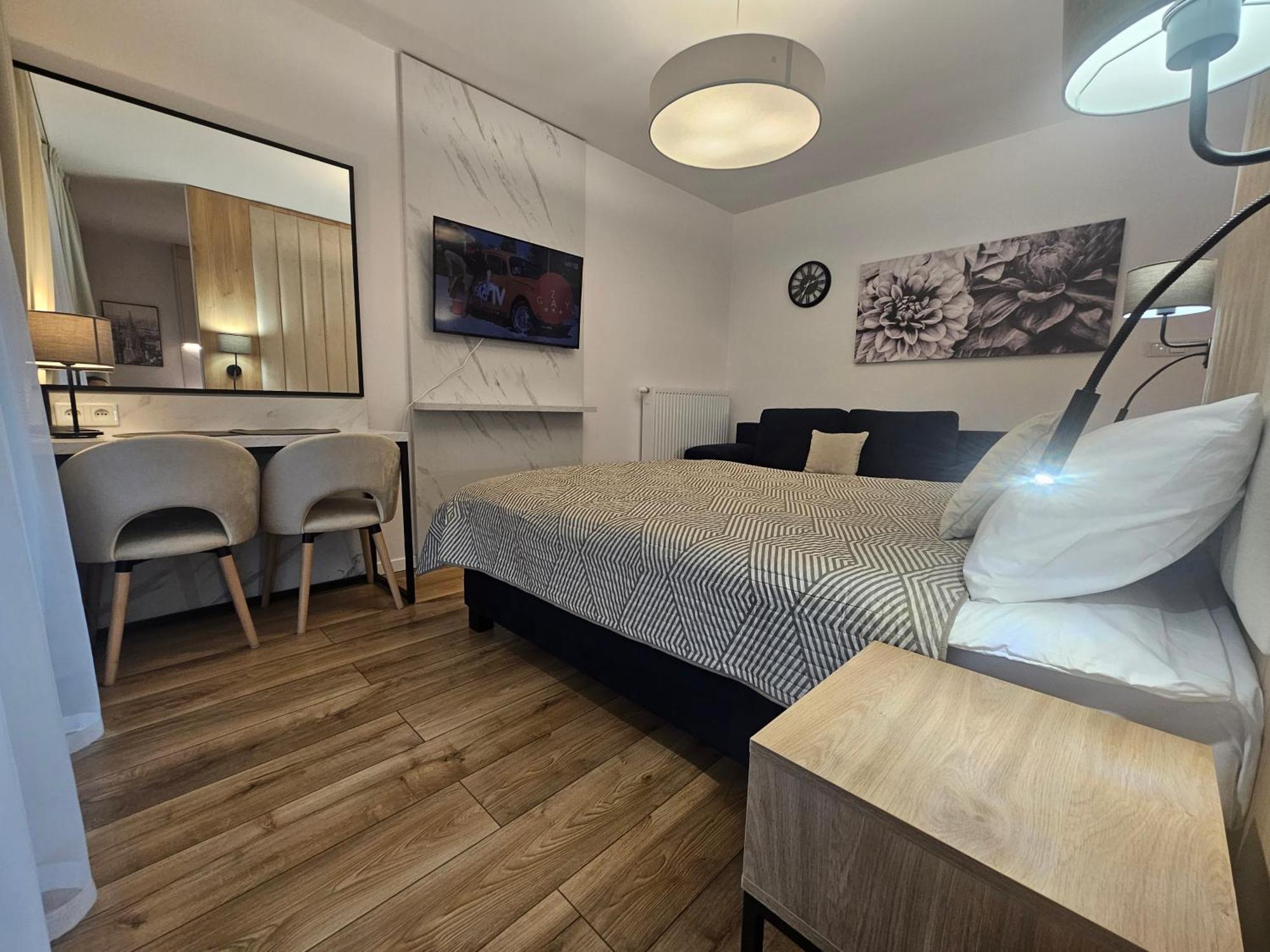 City Sense New Apartments - Main Station And City Center Wroclaw Bagian luar foto