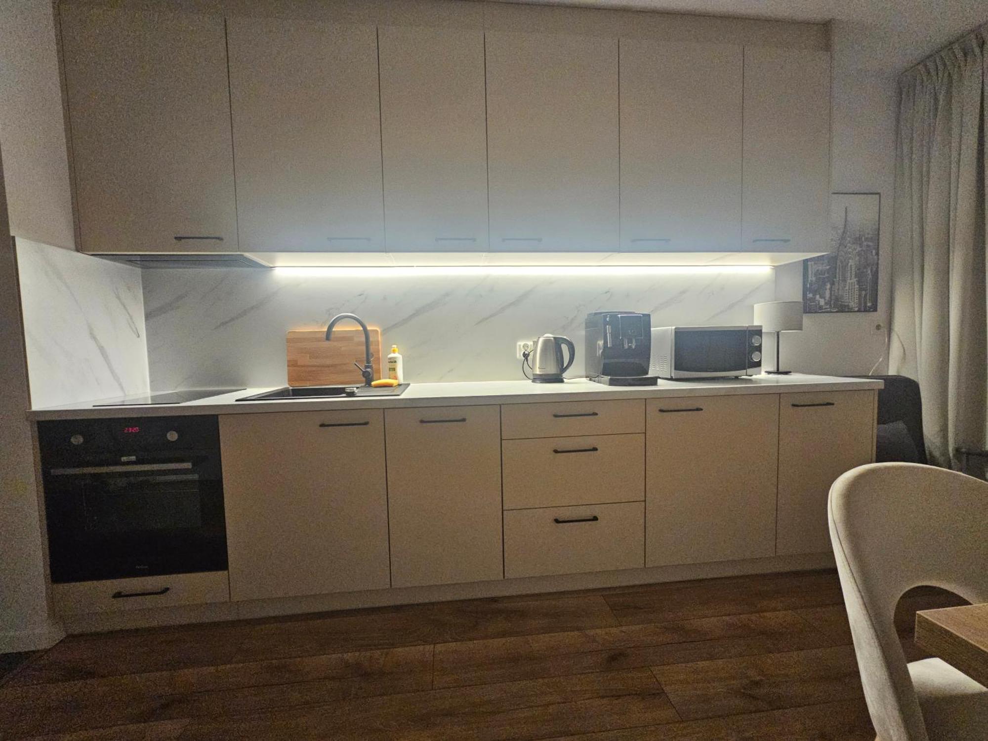 City Sense New Apartments - Main Station And City Center Wroclaw Bagian luar foto