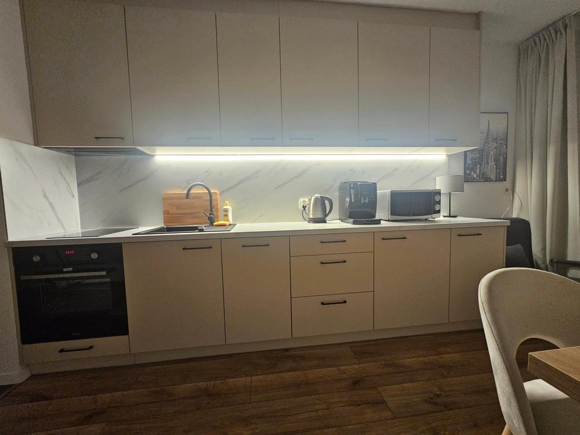 City Sense New Apartments - Main Station And City Center Wroclaw Bagian luar foto