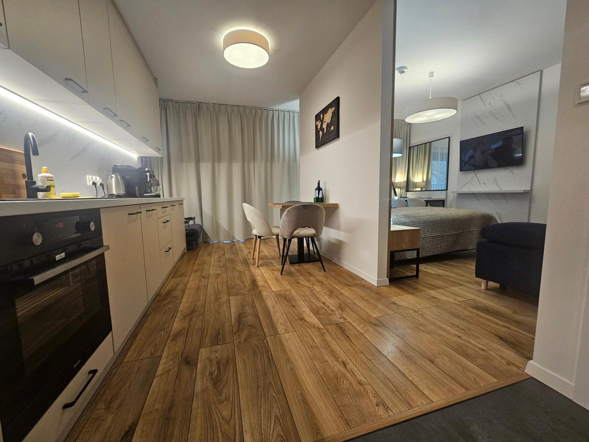 City Sense New Apartments - Main Station And City Center Wroclaw Bagian luar foto