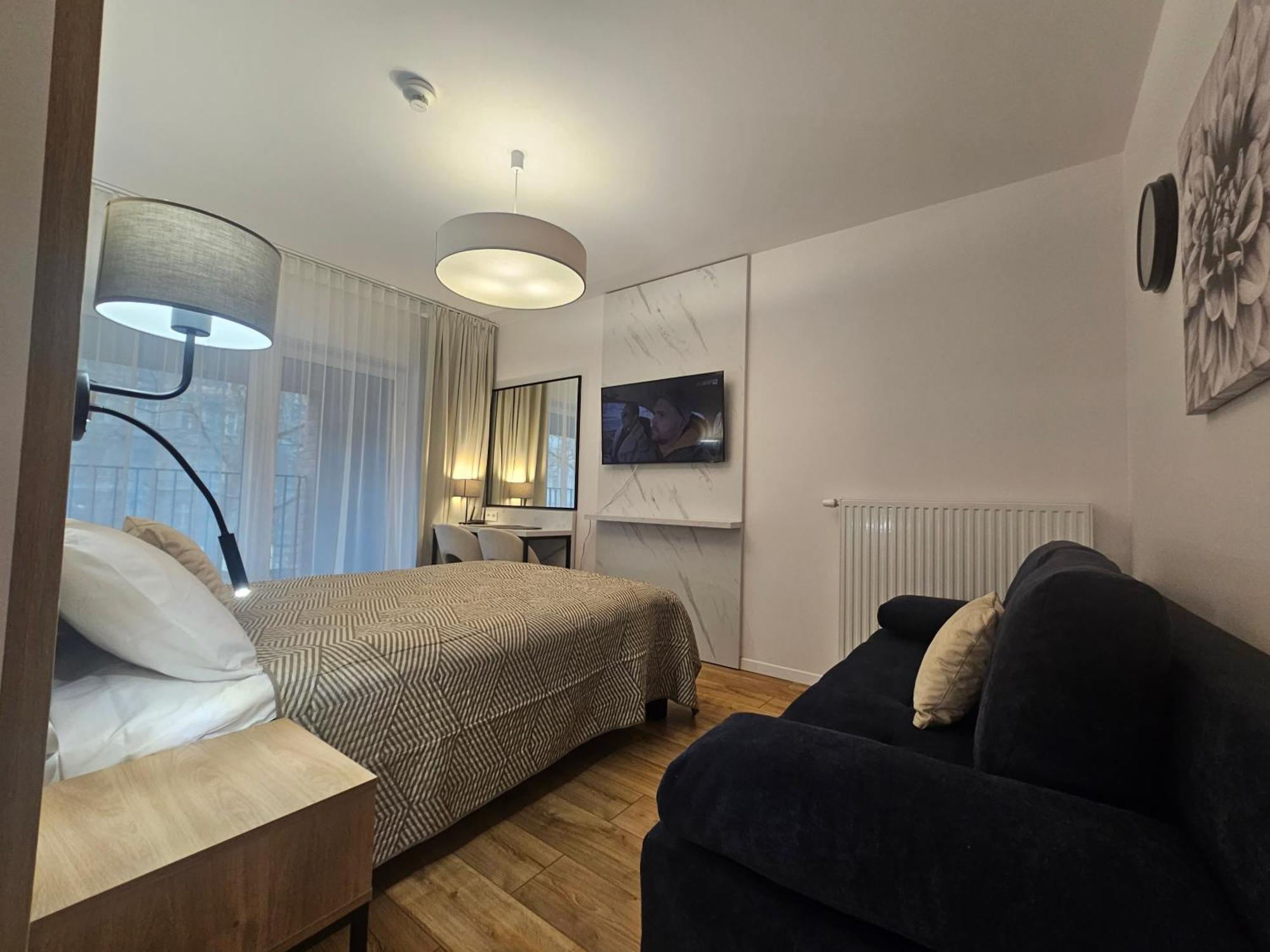 City Sense New Apartments - Main Station And City Center Wroclaw Bagian luar foto