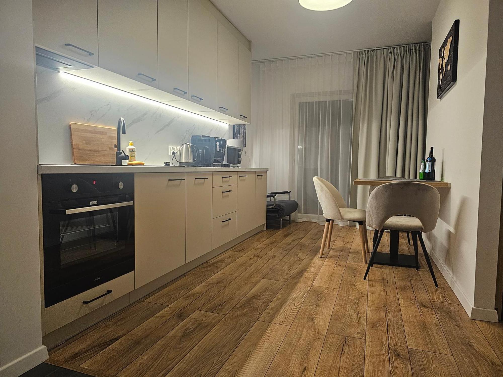 City Sense New Apartments - Main Station And City Center Wroclaw Bagian luar foto