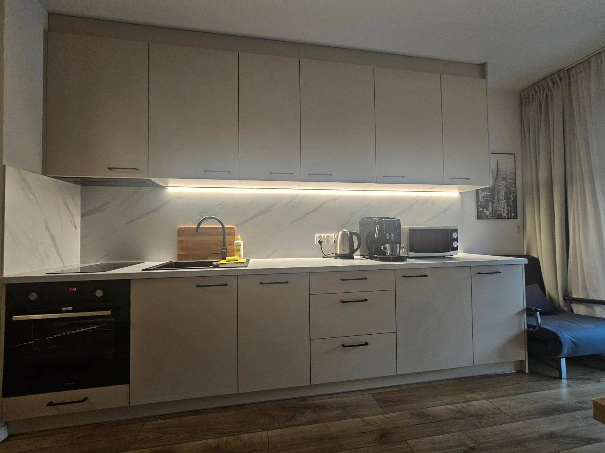 City Sense New Apartments - Main Station And City Center Wroclaw Bagian luar foto