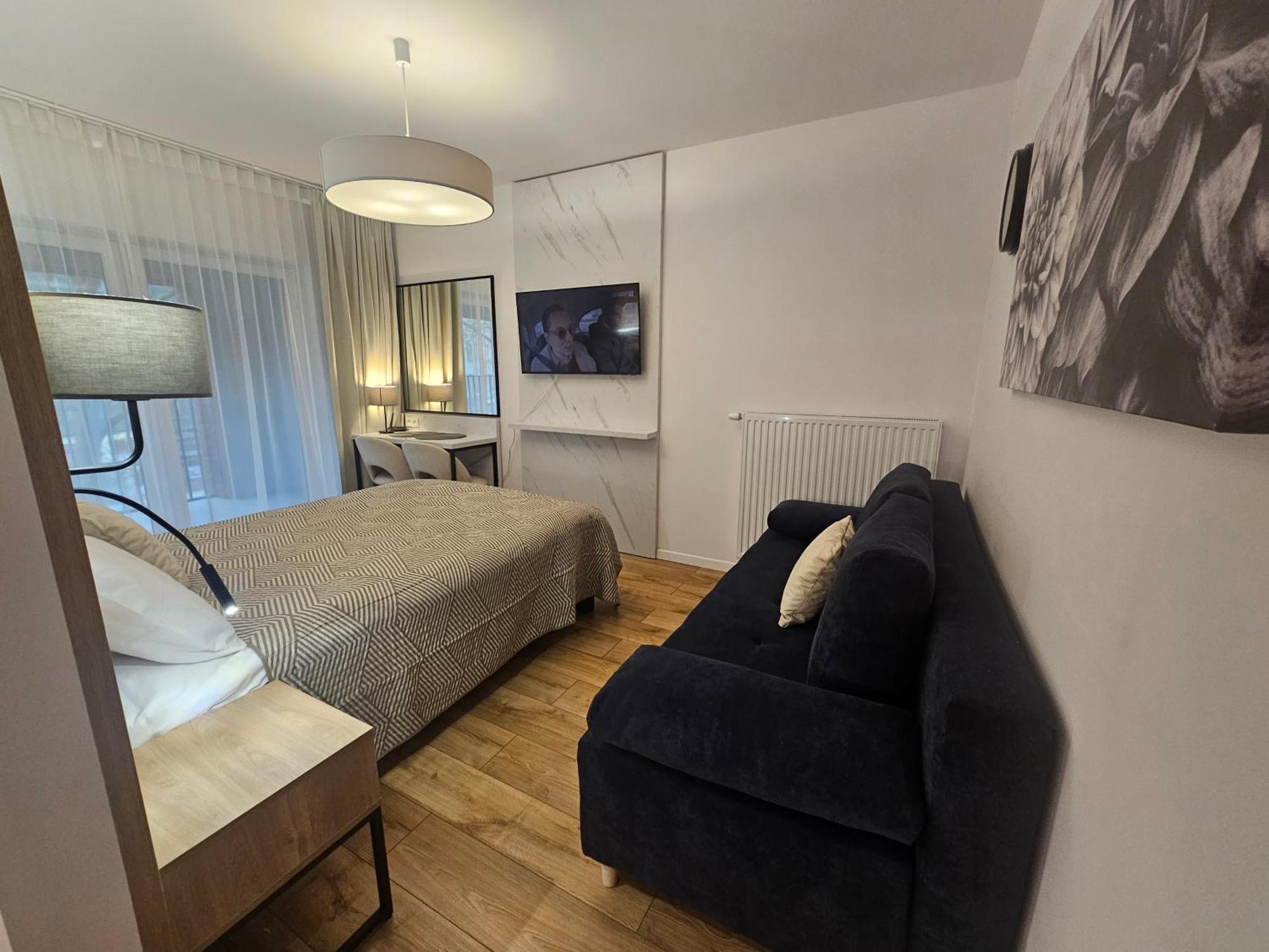 City Sense New Apartments - Main Station And City Center Wroclaw Bagian luar foto