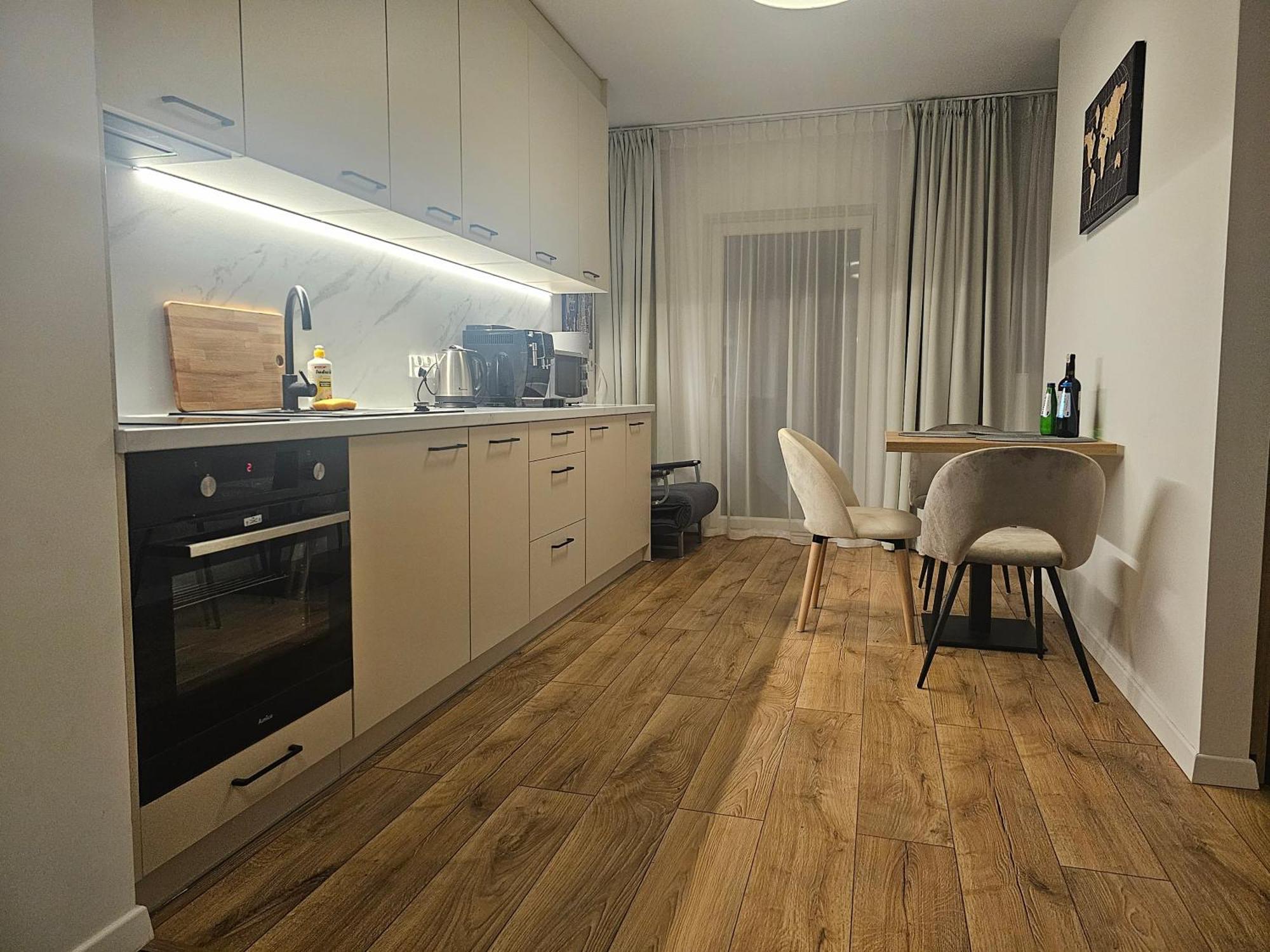 City Sense New Apartments - Main Station And City Center Wroclaw Bagian luar foto