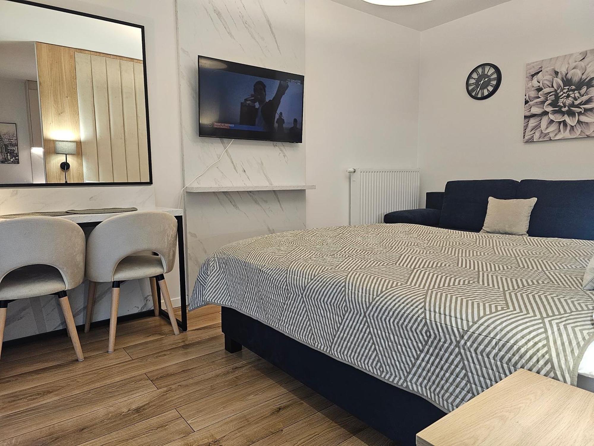 City Sense New Apartments - Main Station And City Center Wroclaw Bagian luar foto